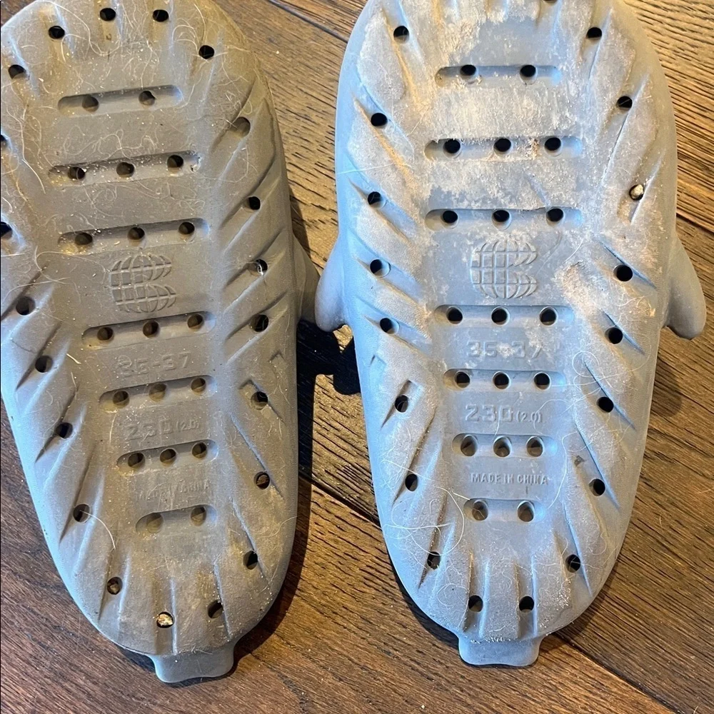 Kids Shark Slipons - Gray